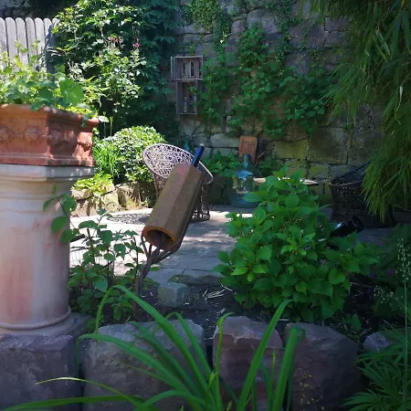 Apartment Paradise Garden *